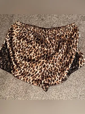 Vintage Leopard Satin Lace Trim Cami & Short Set - Y2k Pajamas Black/Leopard thumbnail 4
