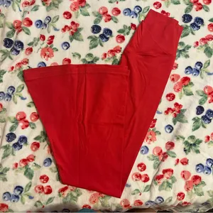 Aerie real me red crossover flares thumbnail 2