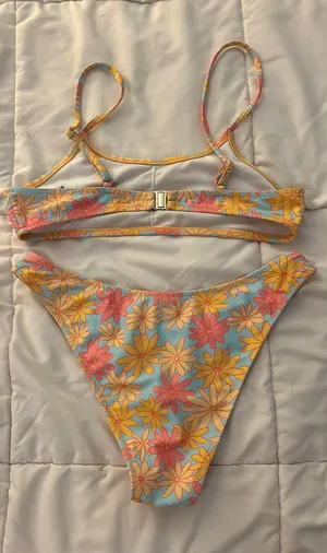 SheIn Floral Bikini thumbnail 4