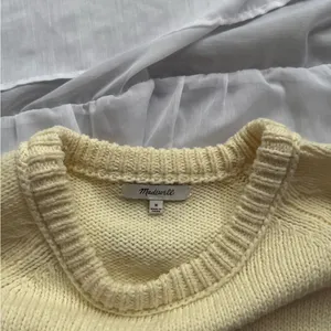 Madewell x Girls Inc. Female Symbol Keaton Pullover Sweater thumbnail 2