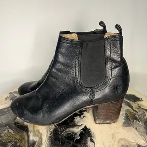 Frye Black Leather Chelsea Ankle Boots Block Heel thumbnail 7