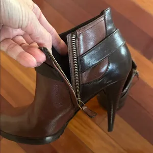 Cole Haan Ankle Boots High Heel Booties Two Tone Brown Leather Side Zip Buckle thumbnail 7