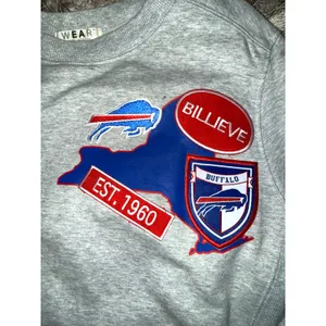WEAR by Erin Andrews Buffalo Bills Grey Crewneck Sweatshirt Size XS thumbnail 2