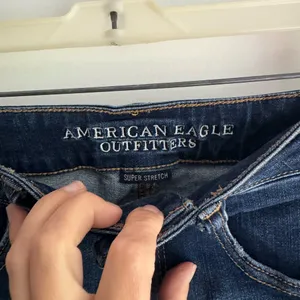 🛎️ Clearance American Eagles Outfitters Super Stretch Denim Short Size-4 thumbnail 3
