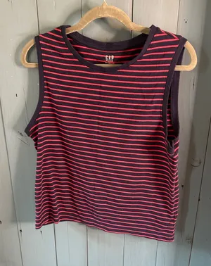 GAP Modern Tank Top - Classic Navy Blue and Red Striped Sleeveless | Size XL thumbnail 1