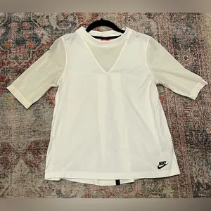 Nike Women’s Bonded Half-Sleeve Top thumbnail 2