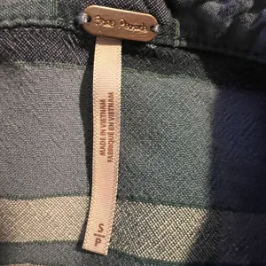 Free People‎ Women’s Plaid Short Small Oversized Raw Hem thumbnail 3