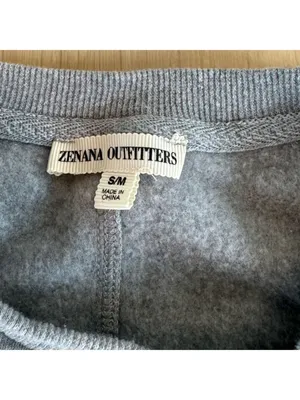 Zenana Outfitters Gray Sweatshirt With Pockets Size S/M thumbnail 3