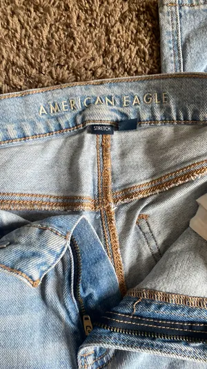 American Eagle Light Wash Jeans thumbnail 2