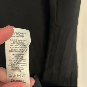 Edited by Remi Bader Pleated Dress 1x Black Stretch Sleeveless cocktail career thumbnail 6
