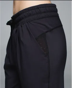 Lululemon Namaskar Crop Black 4 thumbnail 15