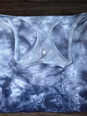 Women’s Lululemon blue tie dye racer back tank thumbnail 2