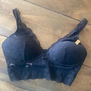 Pink Victoria’s Secret black lace‎ lightly lined bra size S NEW thumbnail 1