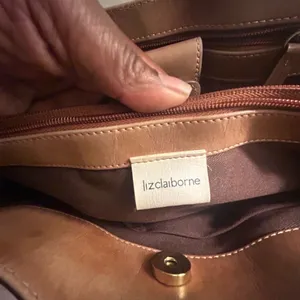 Elegant Vintage Liz Claiborne Brown Leather Tote Bag thumbnail 8