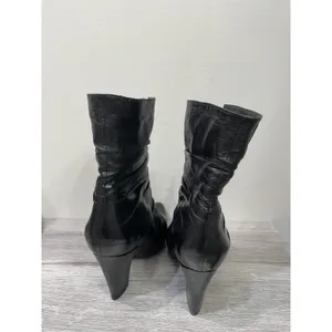 Earthies Montera Black‎ Leather Ruched Front Zip Ankle Boots Womens 7B Booties thumbnail 3