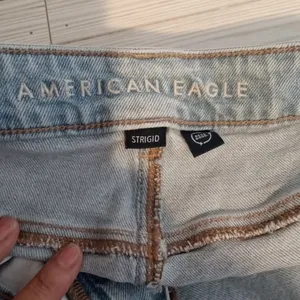 American Eagle outfitters women's high rise jeans summer 2024 size 18 short thumbnail 4