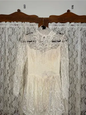 Pretty Vintage 90s Jessica McClintock Tea Length Lace Wedding Dress thumbnail 5