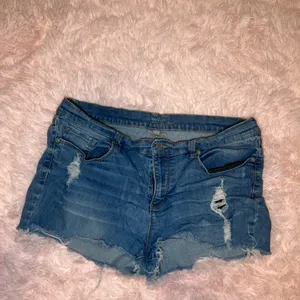 Soho Jean shorts thumbnail 2