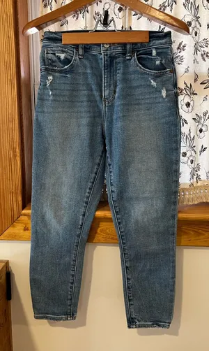 Abercrombie and Fitch super skinny high rise jeans thumbnail 1