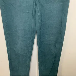 American Eagle Green Corduroy Mom Straight Jean Size 2 thumbnail 5
