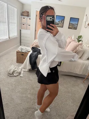 Boutique sweatshirt thumbnail 3
