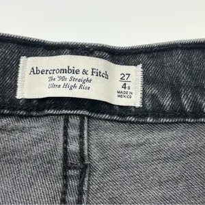 Abercrombie & Fitch 90s Straight‎ Ultra High Rise Womens Size 27 / 4 Black Jean thumbnail 2