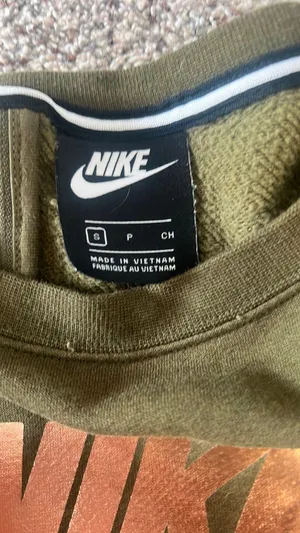 Nike Cropped Sweatshirt thumbnail 2