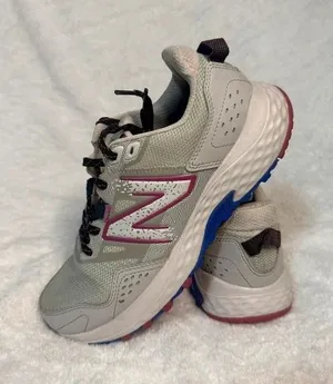 New balance women 7.5 M 6 thumbnail 1