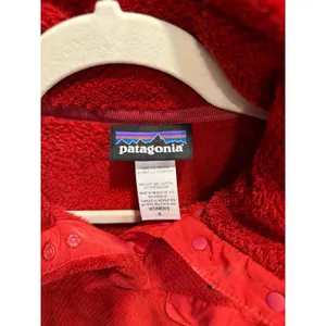 Patagonia Women's‎ Re-Tool Snap-T Fleece Pullover red women's small thumbnail 3