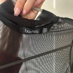 Boohoo Black Sheer Mesh Bodysuit thumbnail 2