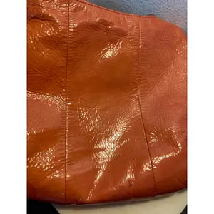 Coach Coral Pink Crinkled Patent Leather Hobo Shoulder Bag Turnlock Pink Bag thumbnail 7