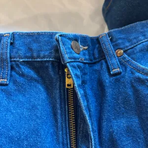 Vintage Wrangler High Rise Tapered Dark Wash Jeans - size 9 (Women's 6) thumbnail 4