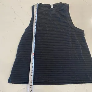 Lululemon‎ Black Tank Top Workout Shirt Size 6 thumbnail 7