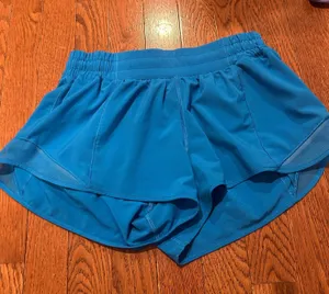 Lululemon Hotty Hot thumbnail 1