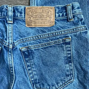 90s Memphis High Rise Tapered Leg Mom Jeans Size 12 Petite 💙 thumbnail 3