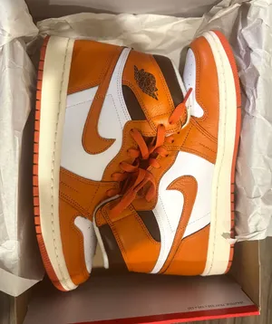Women’s Jordan 1 Retro High OG Starfish Orange & White thumbnail 1