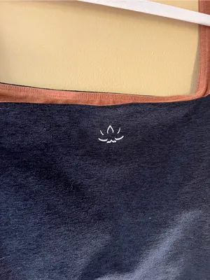 Beyond Yoga Brown Logo Seamless Top thumbnail 6