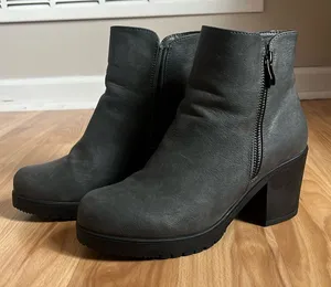 Dream Paris Women’s Ankle Boots Grey thumbnail 1