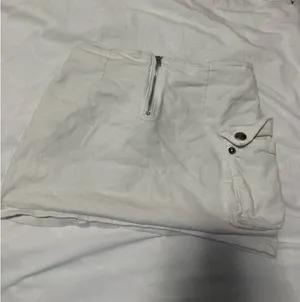 Edikted Low-Rise Mini Skirt thumbnail 4