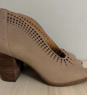 Lucky Brand Taupe Peep-Toe Block ankle booties size 10 thumbnail 1