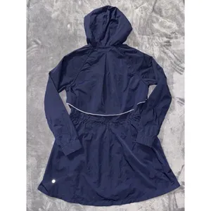 Lululemon Women's Pack & Glyde Hooded Jacket Windbreaker Navy Blue Size 4 thumbnail 8