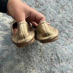Sam Edelman Beatrix Egypt Spike Cap Toe Flats Gold 7 thumbnail 5
