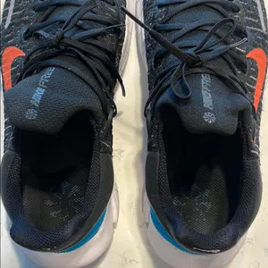 Black nike Athletic Shoes with orange, blue and purple back thumbnail 6