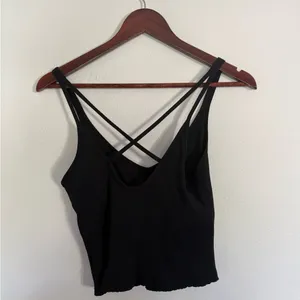 Vuori rubbed Black Strappy Women's tank thumbnail 4