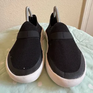OOFOS Oomg Black Shoes Womens size 6 thumbnail 2