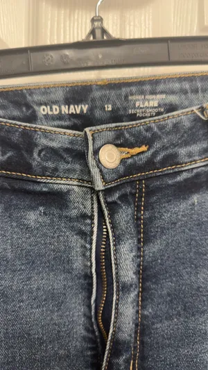 Old Navy Flare Jeans thumbnail 2