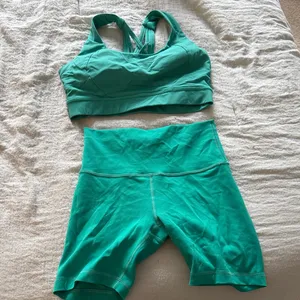 lululemon athletica tropics tone Teal Bike Shorts thumbnail 3