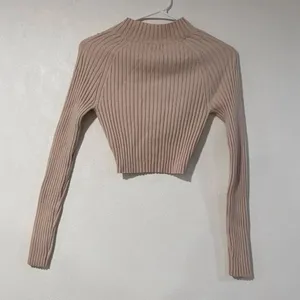 NWT Princess Polly Ribbed Cutout Crop Sweater Top S/M Balletcore thumbnail 3