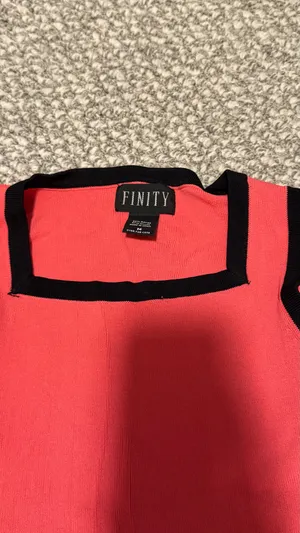 Finity Coral Sleeveless Tank with Black Trim - Medium thumbnail 2