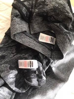 Gymshark Black Camo Seamless Leggings And Sports Bra thumbnail 6